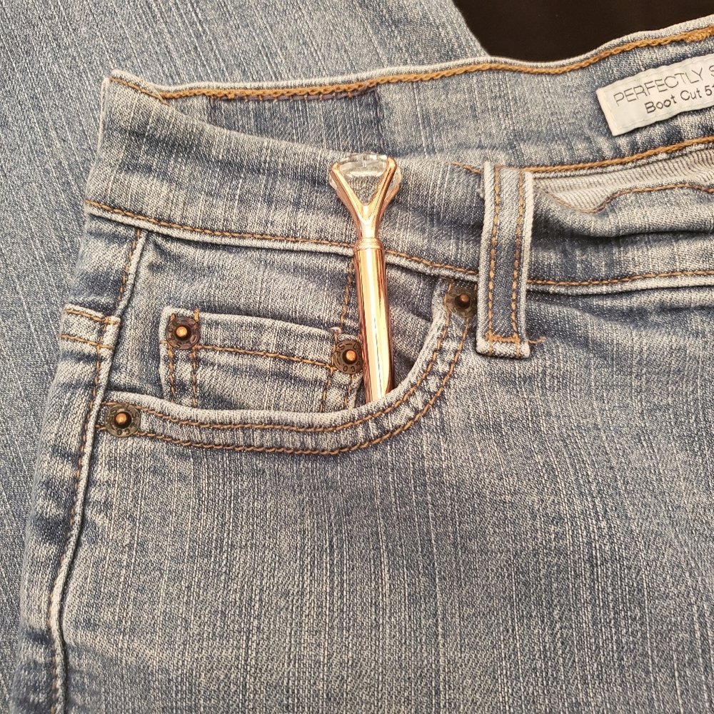 Levis | Perfectly Slimming 512 - Picture 5 of 10